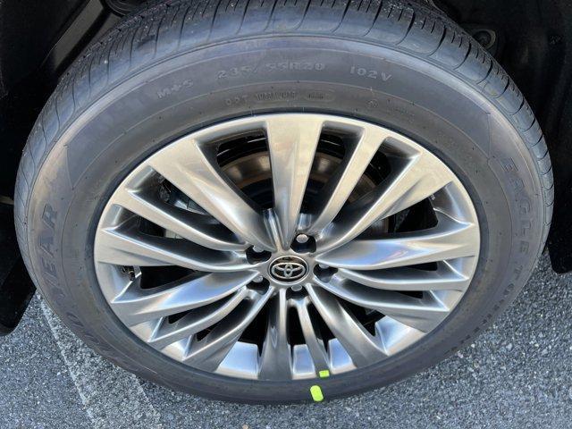 new 2026 Toyota Highlander Hybrid car, priced at $56,858