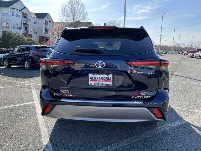 new 2026 Toyota Highlander Hybrid car, priced at $56,858