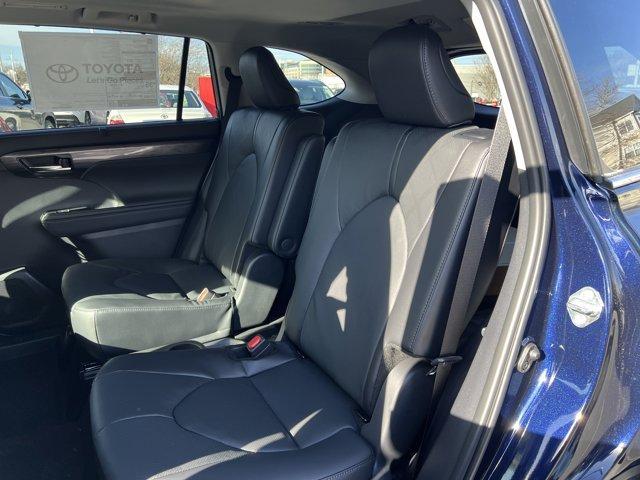 new 2026 Toyota Highlander Hybrid car, priced at $56,858