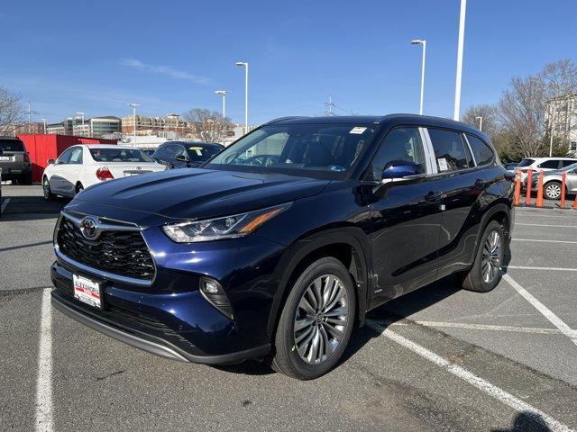 new 2026 Toyota Highlander Hybrid car, priced at $56,858