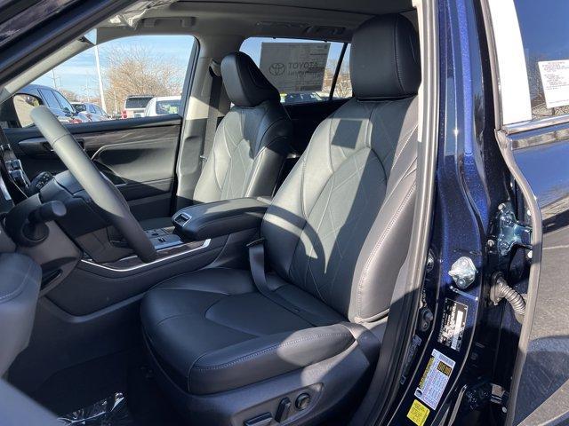 new 2026 Toyota Highlander Hybrid car, priced at $56,858