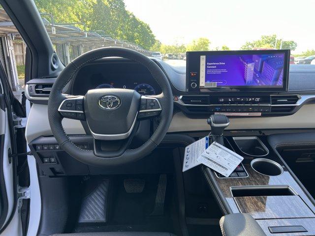 new 2026 Toyota Sienna car