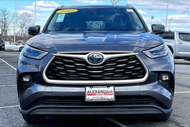 used 2022 Toyota Highlander Hybrid car, priced at $34,995