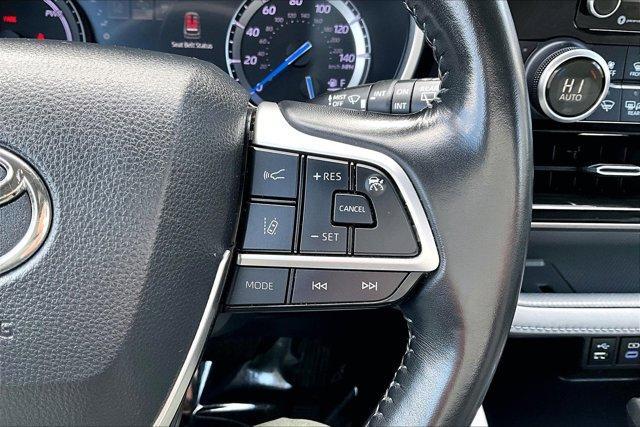 used 2022 Toyota Highlander Hybrid car, priced at $34,995