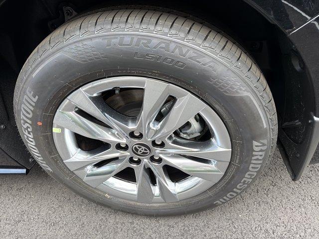 new 2026 Toyota Sienna car