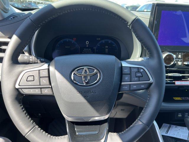 new 2026 Toyota Highlander car, priced at $52,758