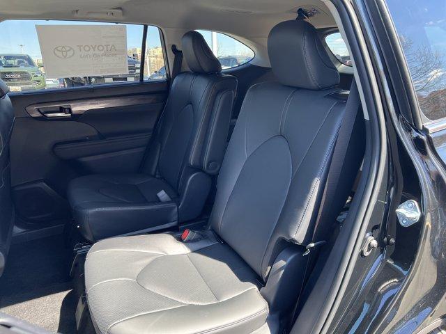 new 2026 Toyota Highlander car, priced at $52,758