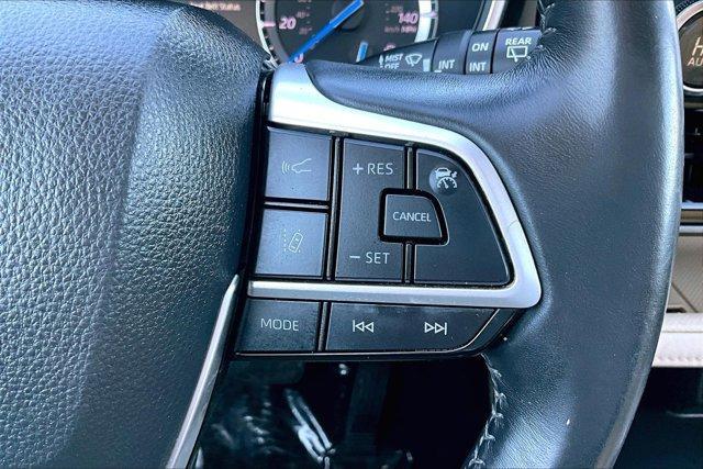 used 2022 Toyota Highlander Hybrid car, priced at $34,450