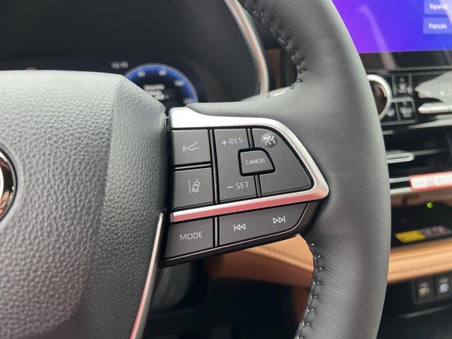 new 2026 Toyota Highlander Hybrid car