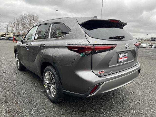 new 2026 Toyota Highlander Hybrid car