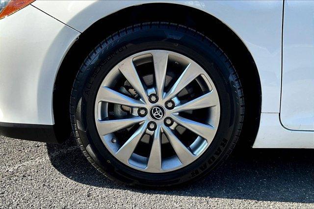 used 2017 Toyota Camry Hybrid car, priced at $18,650