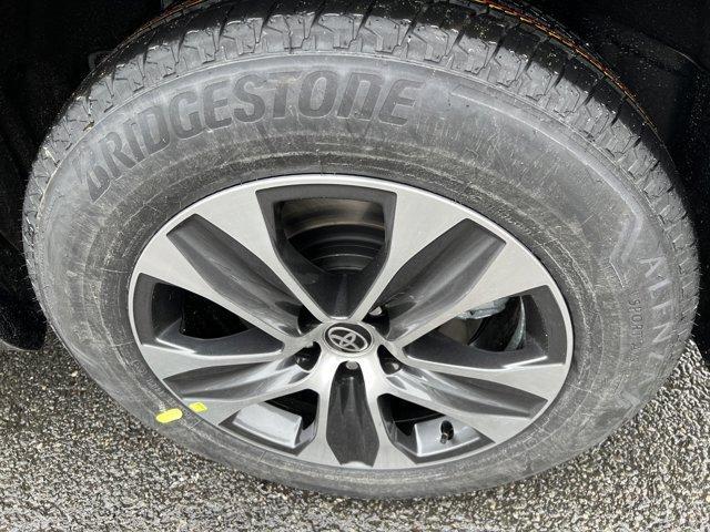 new 2026 Toyota Highlander Hybrid car