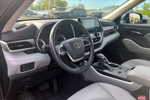 used 2022 Toyota Highlander Hybrid car, priced at $36,475