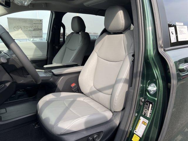 new 2026 Toyota Sienna car