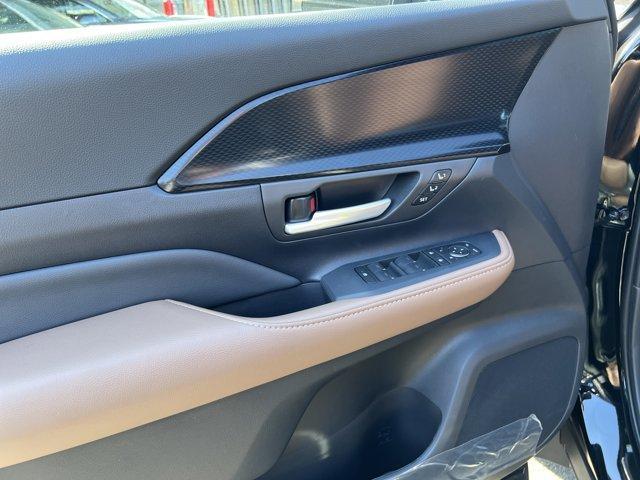 new 2026 Toyota Grand Highlander Hybrid car