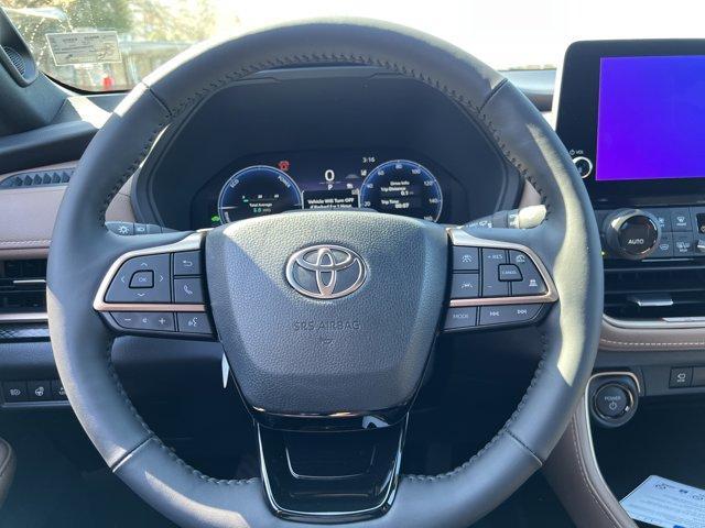 new 2026 Toyota Grand Highlander Hybrid car