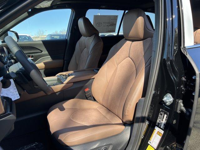 new 2026 Toyota Grand Highlander Hybrid car