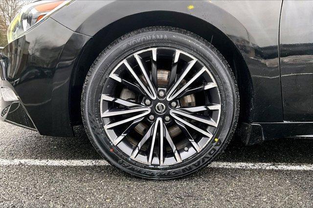 used 2018 Nissan Maxima car, priced at $10,995