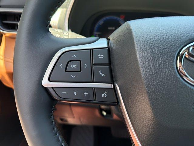 new 2026 Toyota Highlander Hybrid car