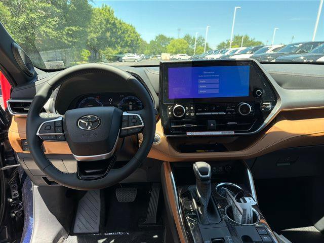 new 2026 Toyota Highlander Hybrid car