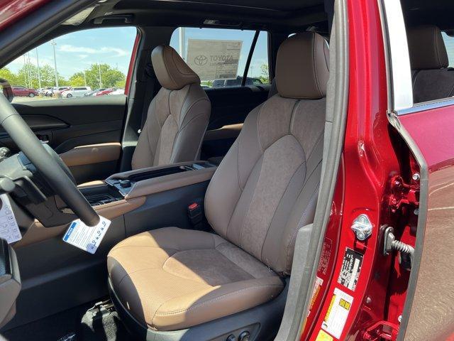new 2026 Toyota Grand Highlander Hybrid car