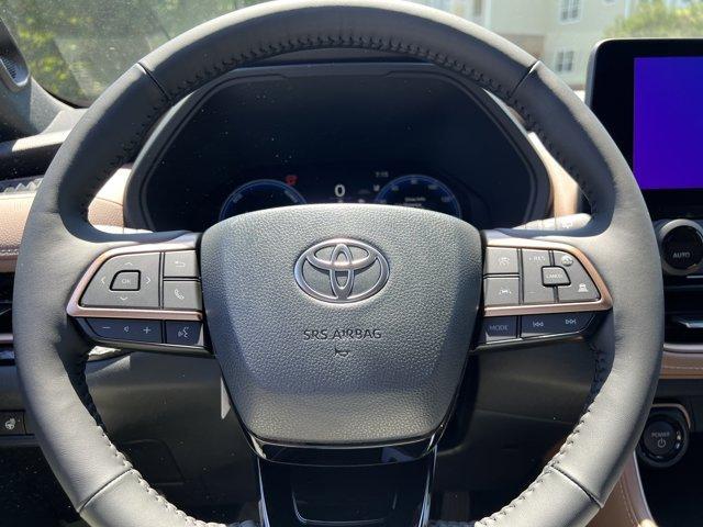 new 2026 Toyota Grand Highlander Hybrid car