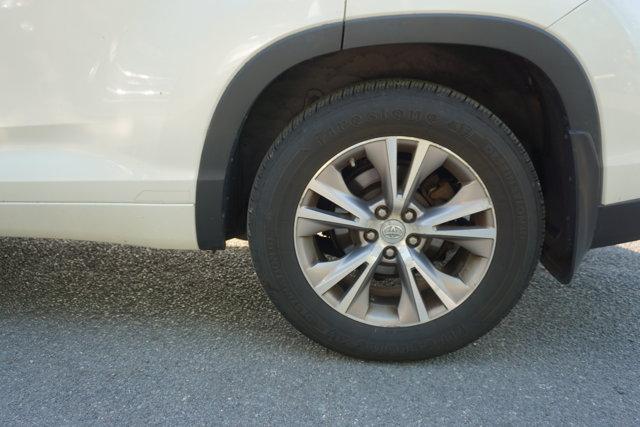 used 2015 Toyota Highlander car, priced at $19,645