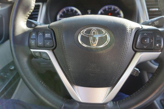 used 2015 Toyota Highlander car, priced at $19,645