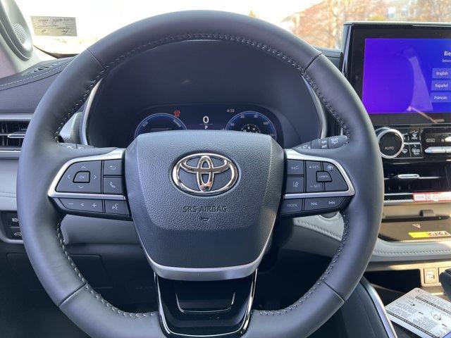 new 2026 Toyota Highlander Hybrid car, priced at $57,333