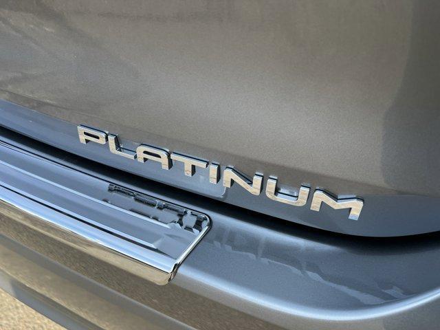 new 2026 Toyota Highlander Hybrid car, priced at $57,333