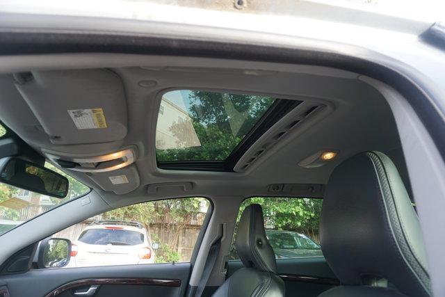 used 2013 Volvo XC70 car, priced at $9,445