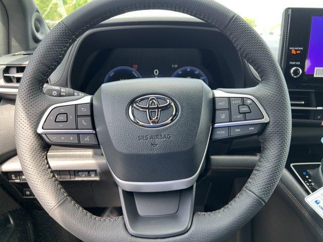 new 2026 Toyota Sienna car