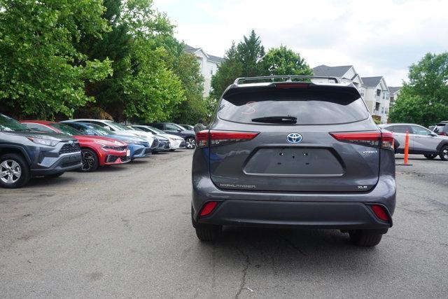 used 2023 Toyota Highlander Hybrid car, priced at $44,470