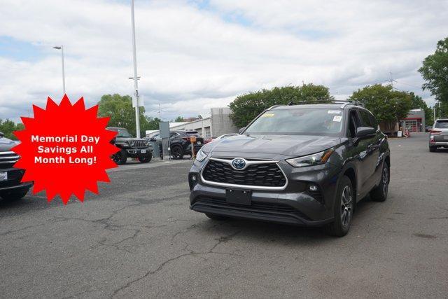 used 2023 Toyota Highlander Hybrid car, priced at $44,470