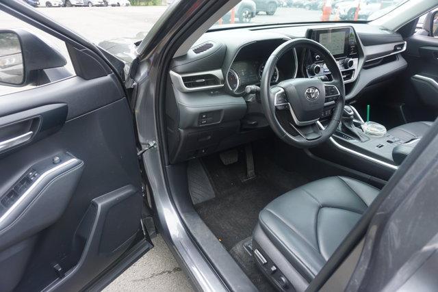 used 2023 Toyota Highlander Hybrid car, priced at $44,470