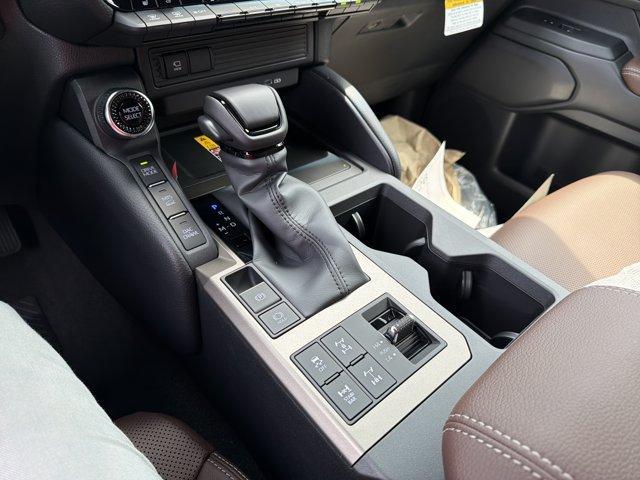 new 2027 Toyota Land Cruiser car