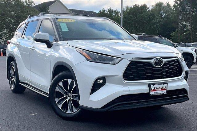 used 2023 Toyota Highlander car, priced at $35,420