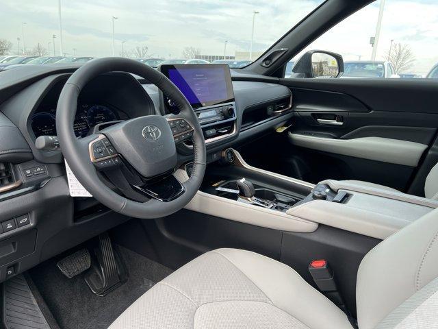 new 2026 Toyota Grand Highlander Hybrid car