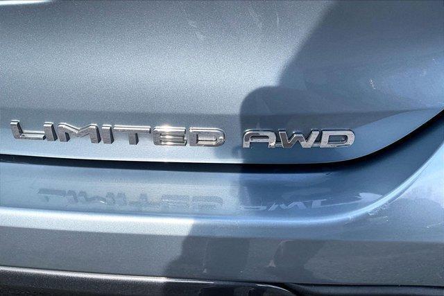 used 2020 Toyota Highlander car, priced at $27,995