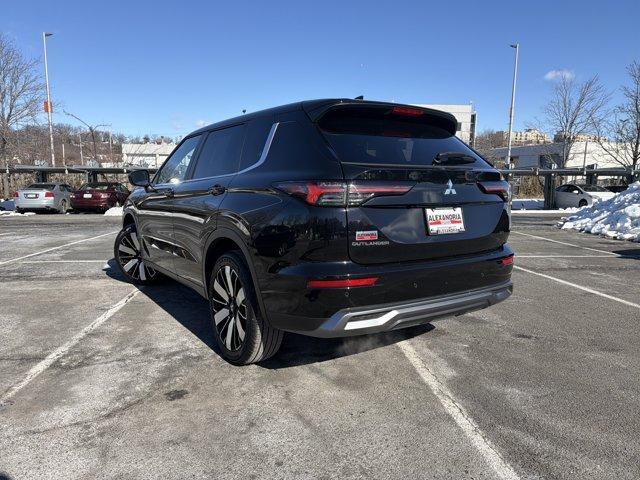 used 2025 Mitsubishi Outlander car, priced at $26,250