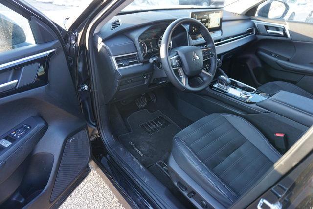 used 2025 Mitsubishi Outlander car, priced at $26,250