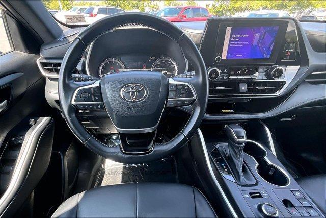 used 2023 Toyota Highlander car, priced at $42,990