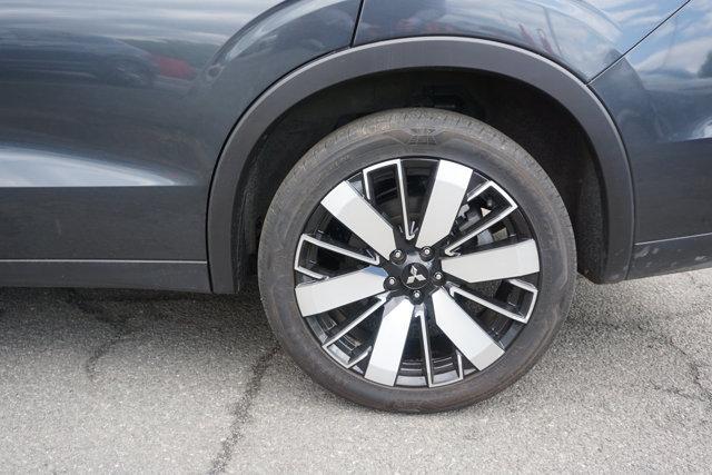used 2025 Mitsubishi Outlander car, priced at $27,970