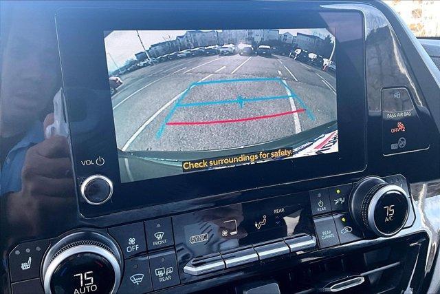 used 2025 Toyota Highlander car, priced at $42,995