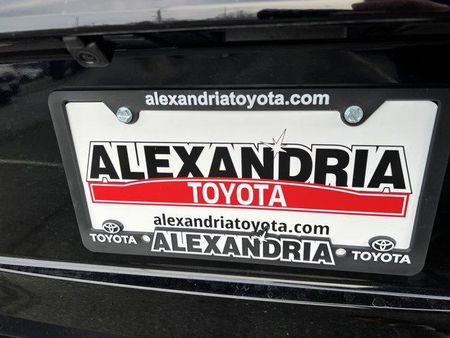 new 2026 Toyota Highlander Hybrid car