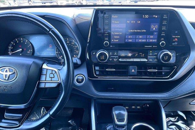 used 2021 Toyota Highlander car, priced at $27,950
