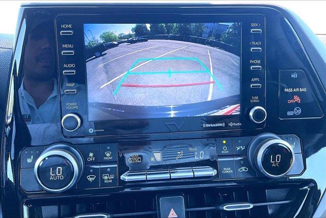 used 2021 Toyota Highlander car, priced at $27,950