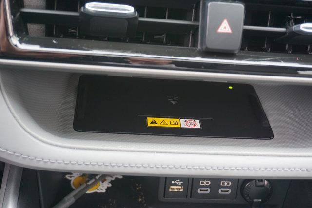 used 2023 Toyota Highlander Hybrid car, priced at $40,495