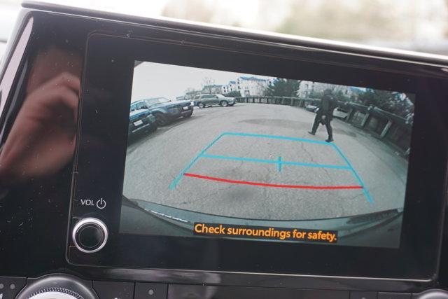 used 2023 Toyota Highlander Hybrid car, priced at $40,495