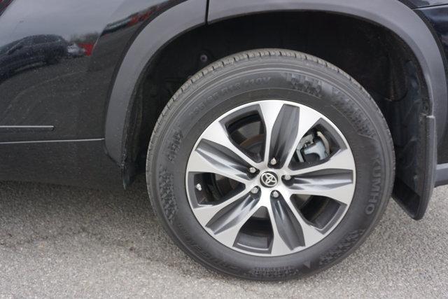 used 2023 Toyota Highlander Hybrid car, priced at $40,495